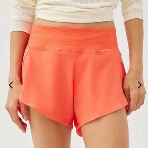 Outdoor Voices Hudson 4" Short